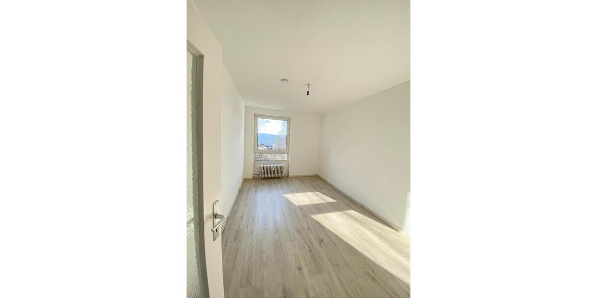 Etagenwohnung Solingen - 3 Zimmer, 73 m&sup2;, 779&euro; | Angebot:24489867