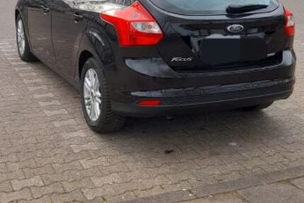 Ford Focus 53.680 km 6.900 &euro; Gelsenkirchen 45879