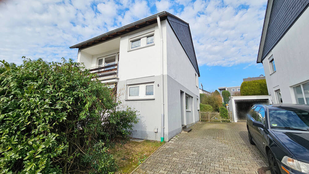 Doppelhaushälfte Odenthal / Blecher Blecher - 4 Zimmer, 111 m&sup2;, 359.000&euro; | Angebot:26017456