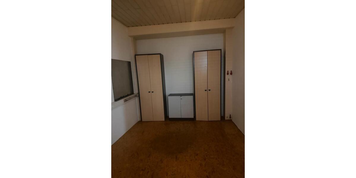 Gewerbeobjekt Solingen Central - 1.200&euro; | Angebot:26637639