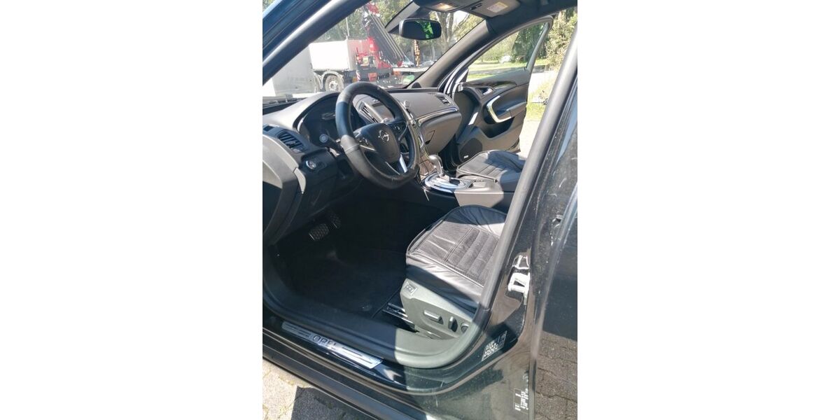 Opel Insignia 114.700 km 9.300 &euro; Bochum 44866