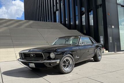 Ford Mustang 98.000 km 34.900 &euro; Düsseldorf 40221