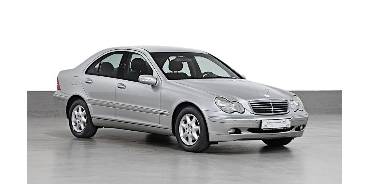 Mercedes-Benz C 180 181.634 km 4.500 &euro; Düsseldorf 40597