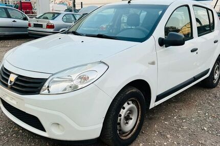 Dacia Sandero 301.075 km 650 &euro; Wuppertal 42279