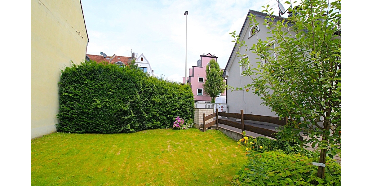 Kernsaniertes Einfamilienhaus mit (Bau)-Grundstück und großem Anbau mit vielen Nutzungsmöglichkeiten - Einfamilienhaus Solingen Ohligs | Angebot:23472326