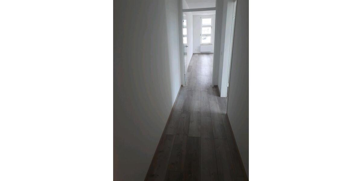 Etagenwohnung Solingen - 2 Zimmer, 56 m&sup2;, 830&euro; | Angebot:25641518