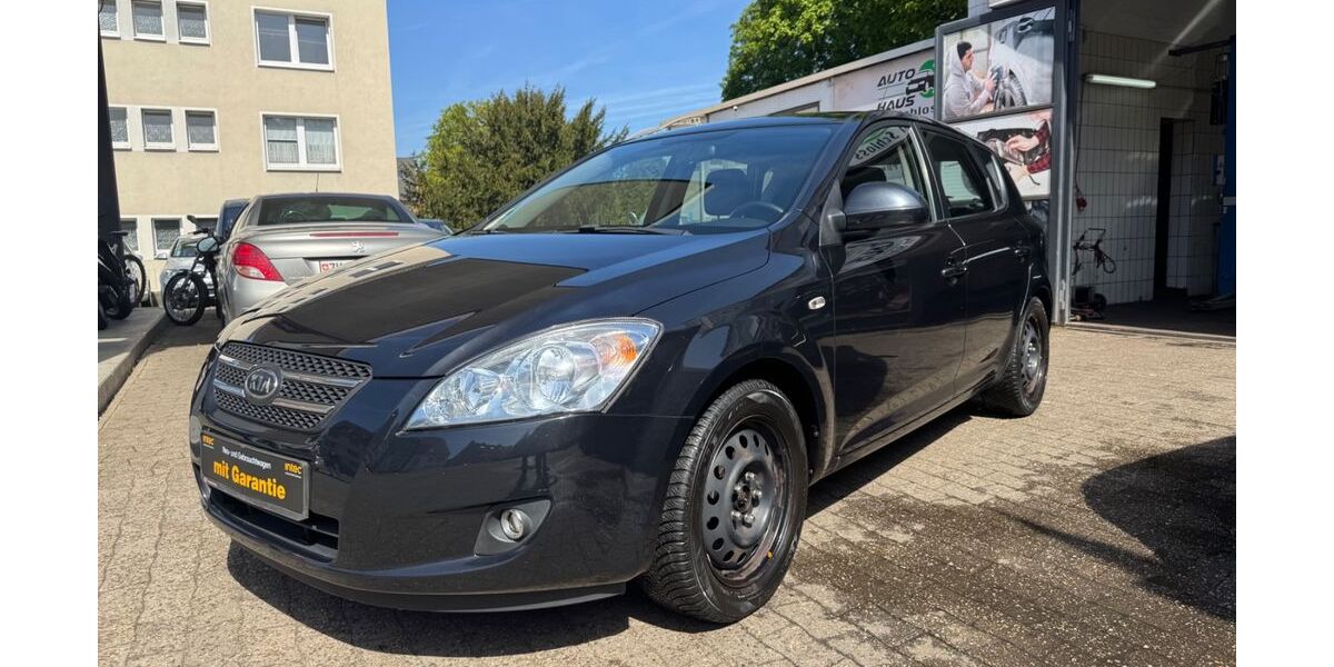 Kia ceed / Ceed 141.000 km 3.300 &euro; Essen 45355