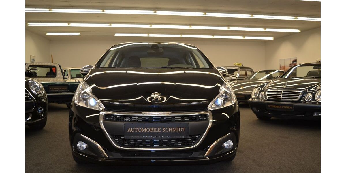 Peugeot 208 100.000 km 9.399 &euro; Mülheim-Speldorf 45478