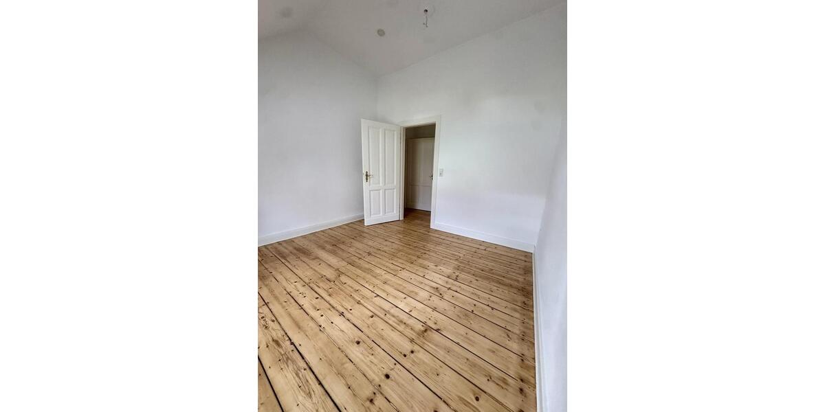 Dachgeschoßwohnung Düsseldorf Flingern Süd - 4 Zimmer, 95 m&sup2;, 1.795&euro; | Angebot:26606252