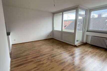 Wohnung Wuppertal Barmen - 3 Zimmer, 67 m&sup2;, 470&euro; | Angebot:27357400