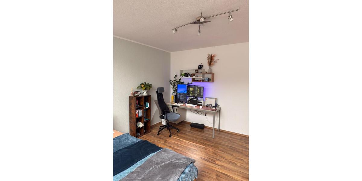 Dachgeschoßwohnung Wuppertal Brill - 1 Zimmer, 20 m&sup2;, 394&euro; | Angebot:25988581