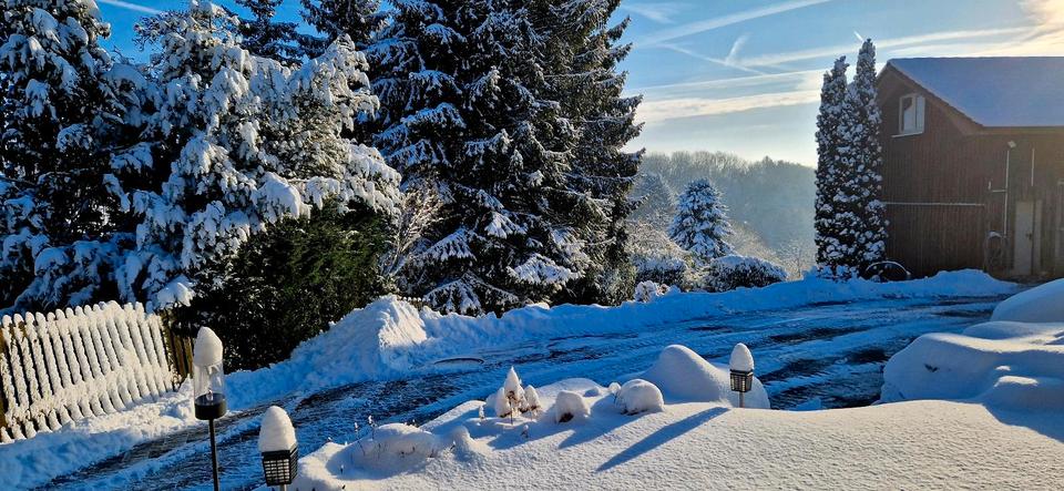 Einfamilienhaus Wermelskirchen - 8 Zimmer, 170 m&sup2;, 460.000&euro; | Angebot:26066033