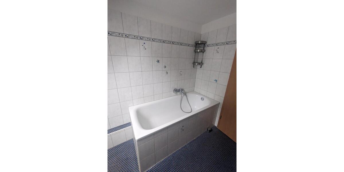 Etagenwohnung Solingen - 2 Zimmer, 75 m&sup2;, 550&euro; | Angebot:26636758