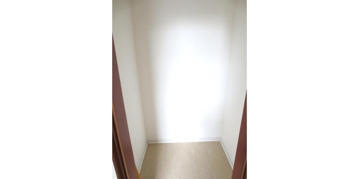 Erdgeschoßwohnung Velbert - 1 Zimmer, 32 m&sup2;, 225&euro; | Angebot:25974590