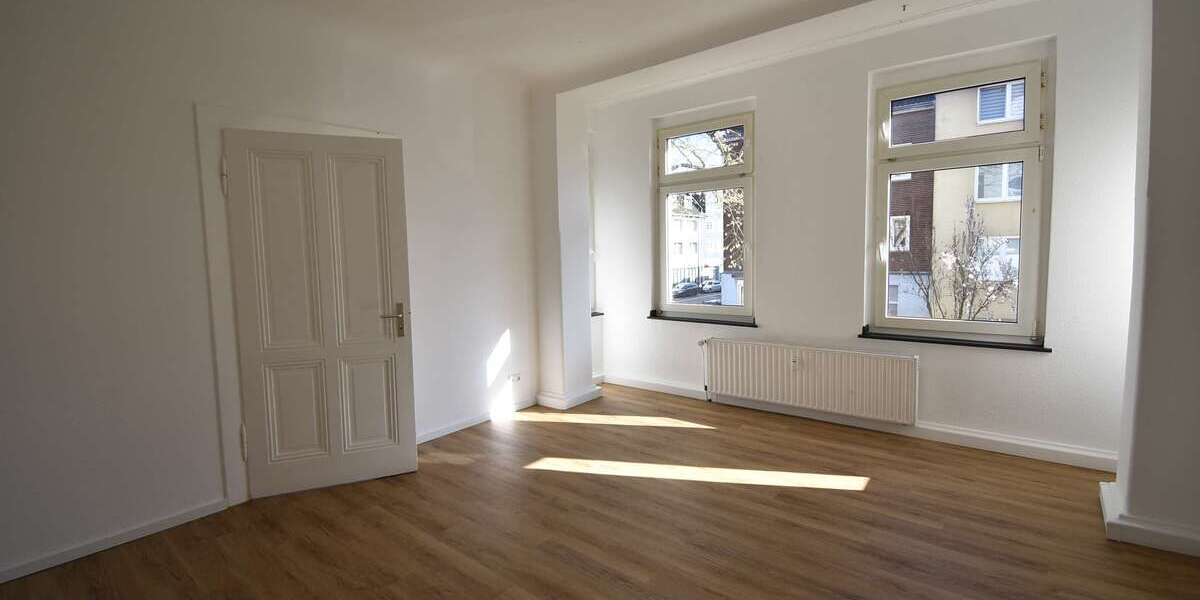 Etagenwohnung Düsseldorf Reisholz - 2 Zimmer, 68 m&sup2;, 990&euro; | Angebot:26006029