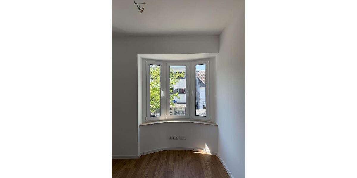 Terrassenwohnung Langenfeld (Rheinland) - 2 Zimmer, 85 m&sup2;, 1.250&euro; | Angebot:26588048