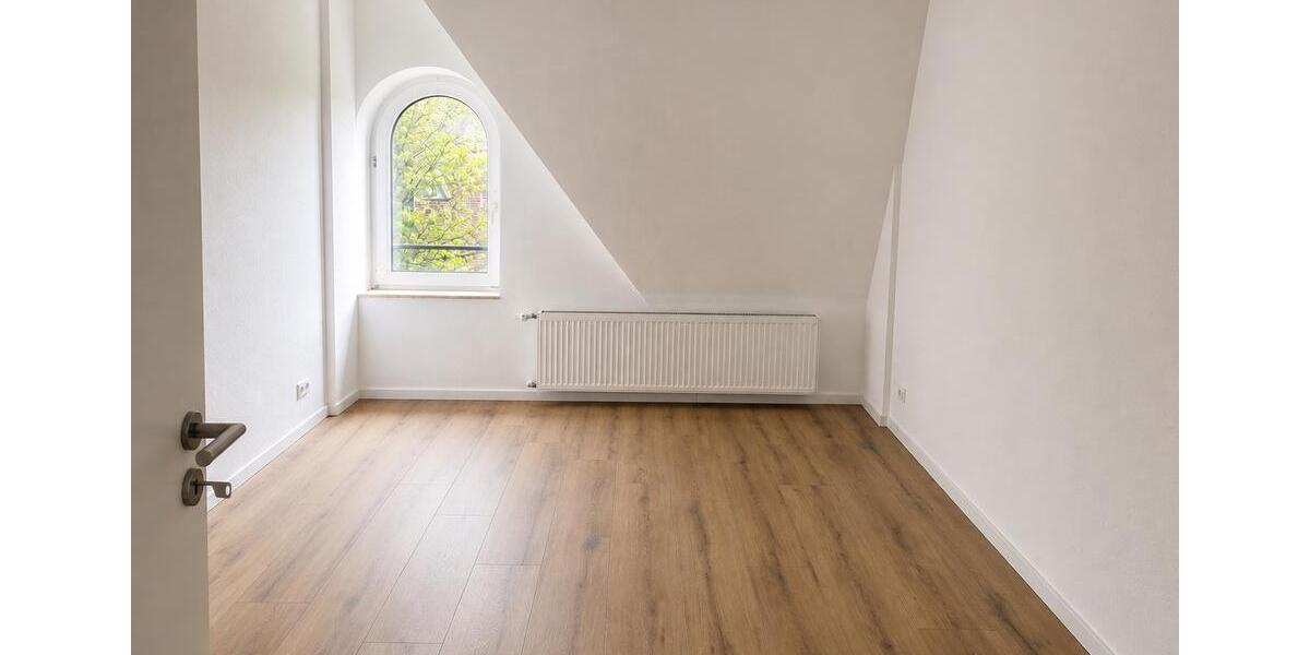 Dachgeschoßwohnung Mülheim an der Ruhr Rechtsruhr-Nord - 3 Zimmer, 70 m&sup2;, 1.150&euro; | Angebot:26609187