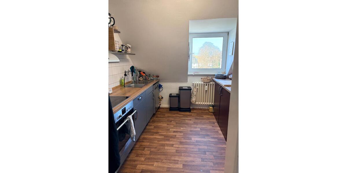 Dachgeschoßwohnung Hattingen - 3.5 Zimmer, 67 m&sup2;, 600&euro; | Angebot:26022723