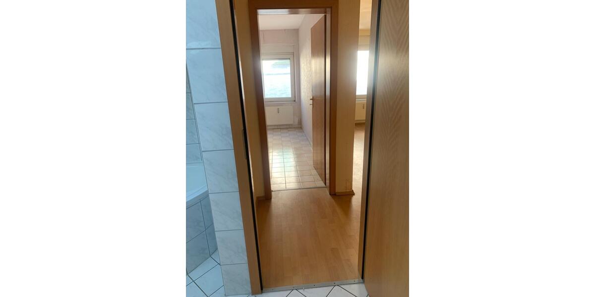 Mehrfamilienhaus, Wohnhaus Witten - 12 Zimmer, 85 m&sup2;, 1.300&euro; | Angebot:24242261