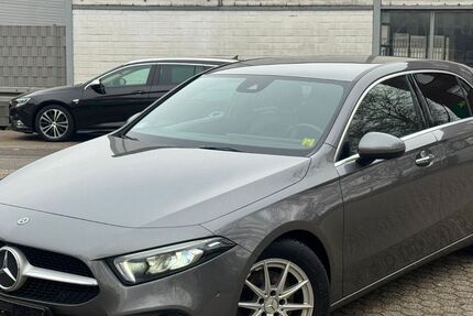 Mercedes-Benz A 200 141.710 km 18.999 &euro; Düsseldorf 40233