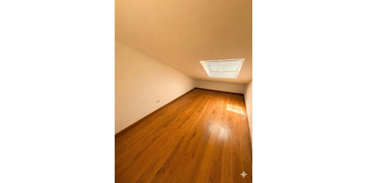 Maisonettenwohnung Wuppertal Gemarkung Barmen - 5 Zimmer, 140 m&sup2;, 1.600&euro; | Angebot:26573262