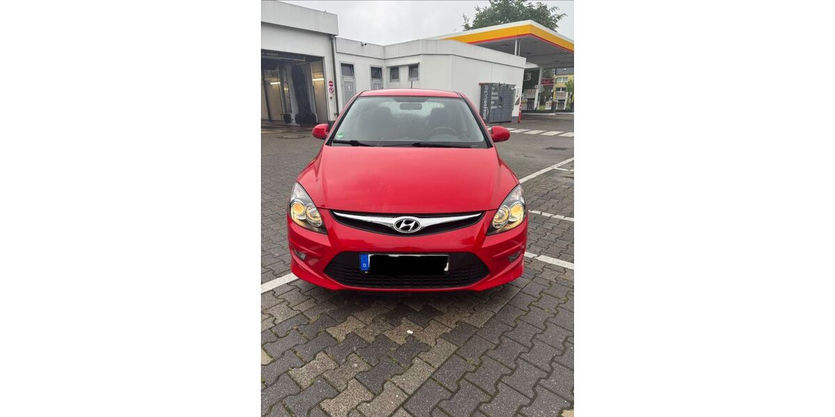 Hyundai i30 99.000 km 4.490 &euro; Bochum 44866