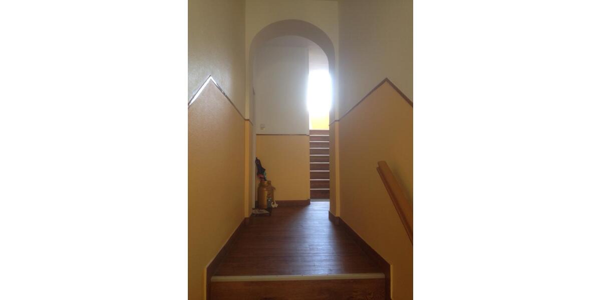 Etagenwohnung Remscheid Lüttringhausen - 4.5 Zimmer, 105 m&sup2;, 800&euro; | Angebot:25993003