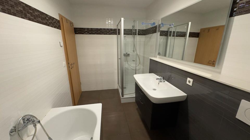 Reihenhaus Solingen Burg - 5 Zimmer, 140 m&sup2;, 460.000&euro; | Angebot:22109110