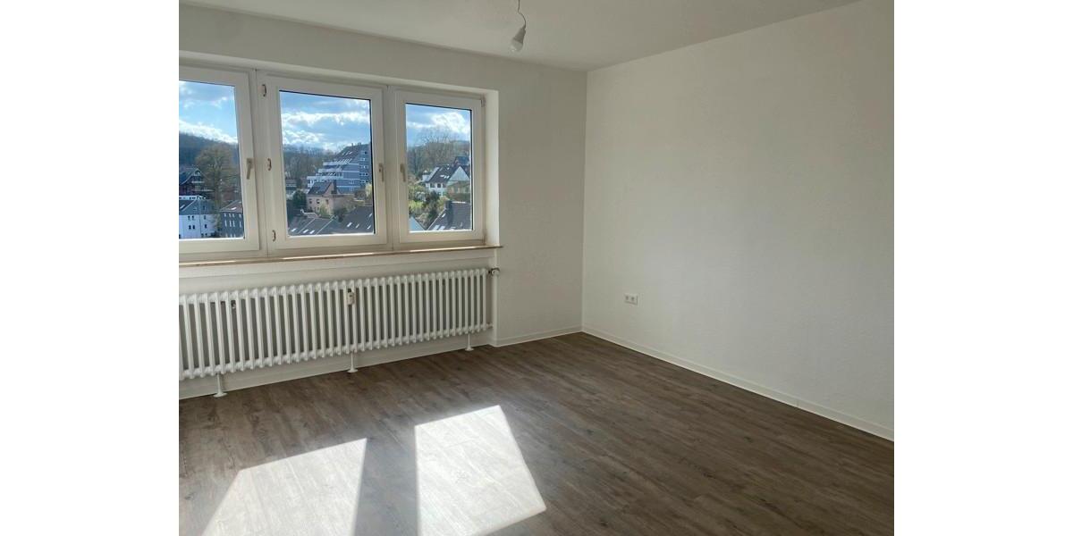 Etagenwohnung Velbert Pöthen - 3.5 Zimmer, 75 m&sup2;, 685&euro; | Angebot:25323272