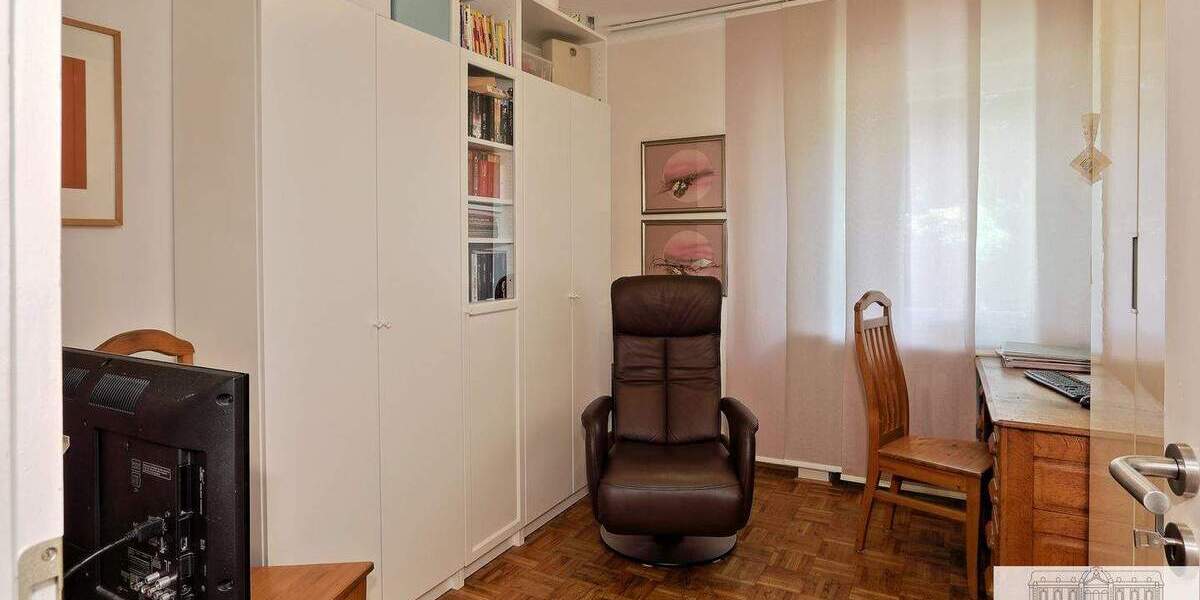 Mehrfamilienhaus, Wohnhaus Düsseldorf Hassels Hassels - 1 Zimmer, 266 m&sup2;, 849.000&euro; | Angebot:25660960