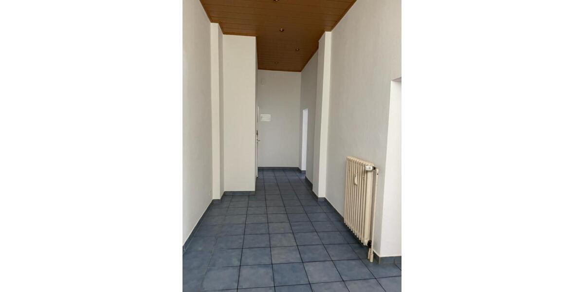 Erdgeschoßwohnung Wuppertal Unterbarmen - 3 Zimmer, 100 m&sup2;, 800&euro; | Angebot:23904688