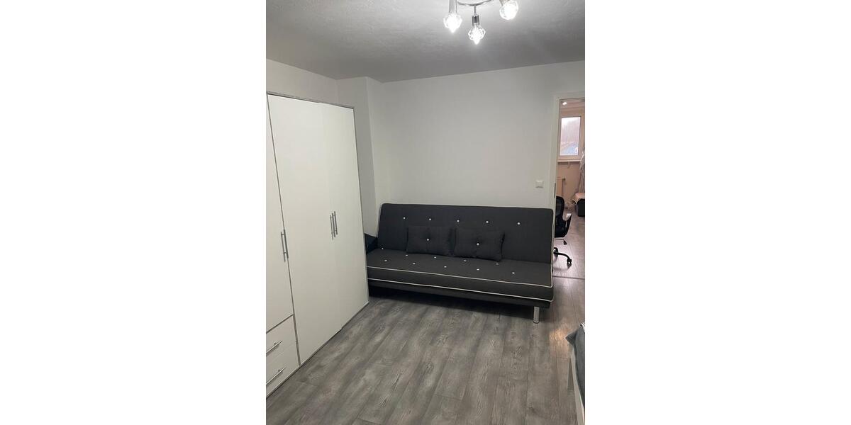 Dachgeschoßwohnung Essen Stadtbezirk V - 2 Zimmer, 50 m&sup2;, 550&euro; | Angebot:25298972