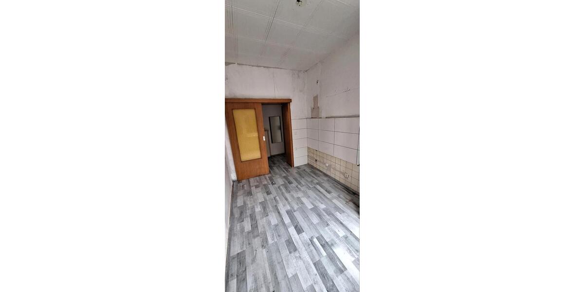 Erdgeschoßwohnung Gelsenkirchen Ückendorf - 3 Zimmer, 73 m&sup2;, 715&euro; | Angebot:25942438