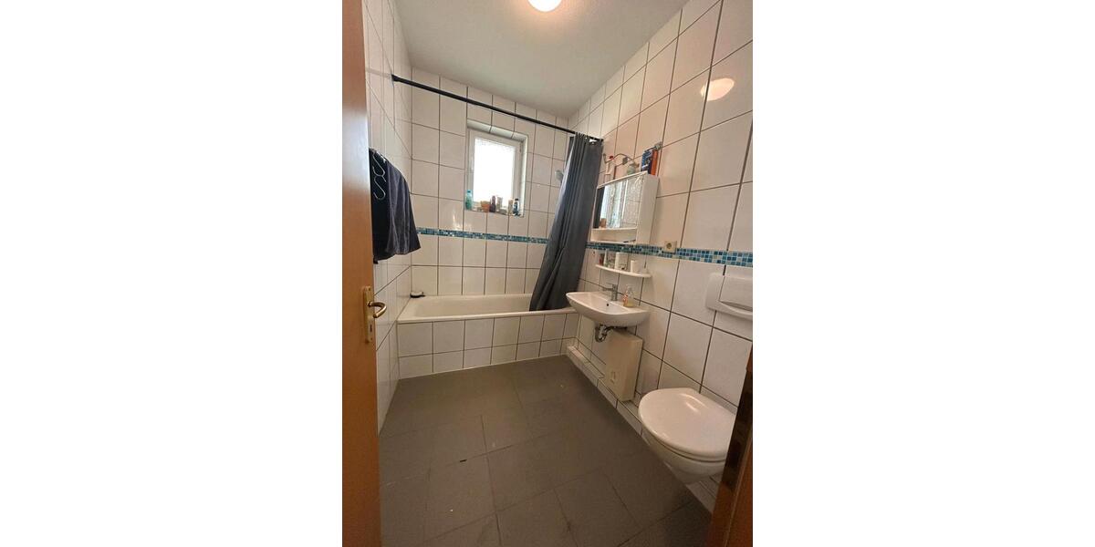 Etagenwohnung Solingen - 2 Zimmer, 62 m&sup2;, 845&euro; | Angebot:25439059