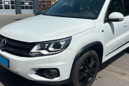VW Tiguan 122.000 km 11.500 &euro; Solingen 42651