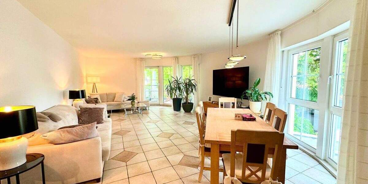 Etagenwohnung Hilden Kalstert - 4 Zimmer, 113 m&sup2;, 419.000&euro; | Angebot:25689208