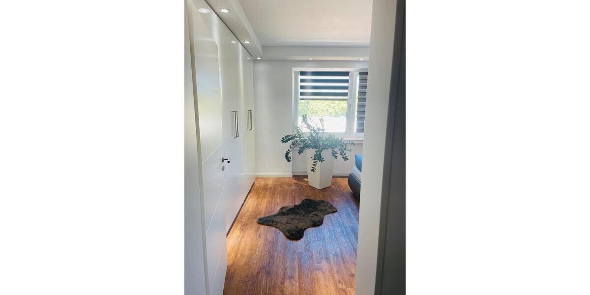 Etagenwohnung Solingen Central - 2 Zimmer, 69 m&sup2;, 210.000&euro; | Angebot:27258752