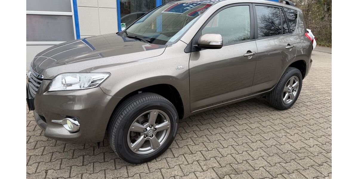 Toyota RAV 4 156.905 km 11.499 &euro; Bochum 44894