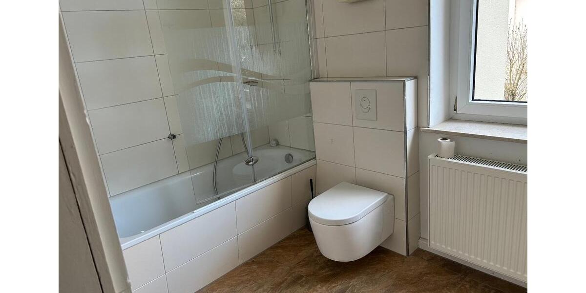 Etagenwohnung Essen Stadtbezirk III - 4 Zimmer, 94 m&sup2;, 850&euro; | Angebot:25640069