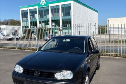 VW Golf 182.000 km 1.400 &euro; Wipperfürth 51688