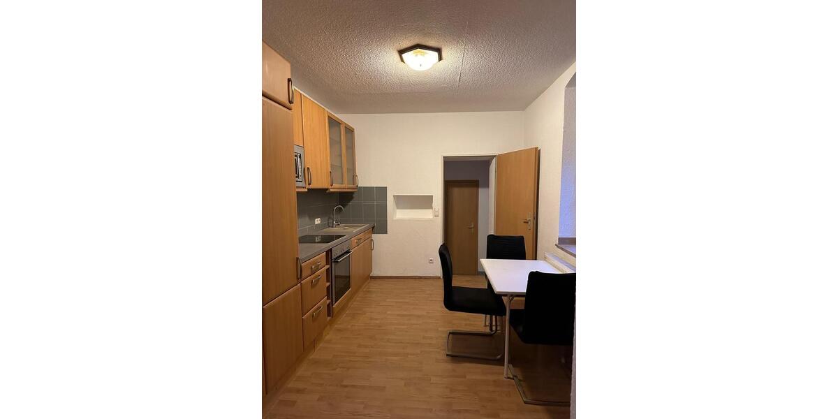 Reihenhaus Essen Stadtbezirk V - 3 Zimmer, 68 m&sup2;, 1.200&euro; | Angebot:26037343