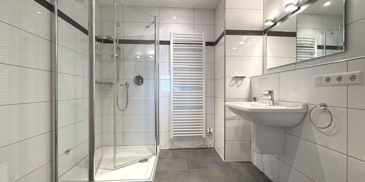 Reihenmittelhaus Burscheid - 6 Zimmer, 122 m&sup2;, 395.000&euro; | Angebot:25686259