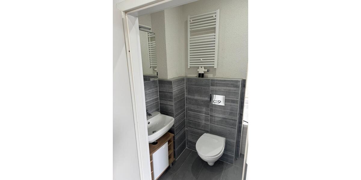 Etagenwohnung Velbert Velbert-Mitte - 2 Zimmer, 95 m&sup2;, 850&euro; | Angebot:26566401