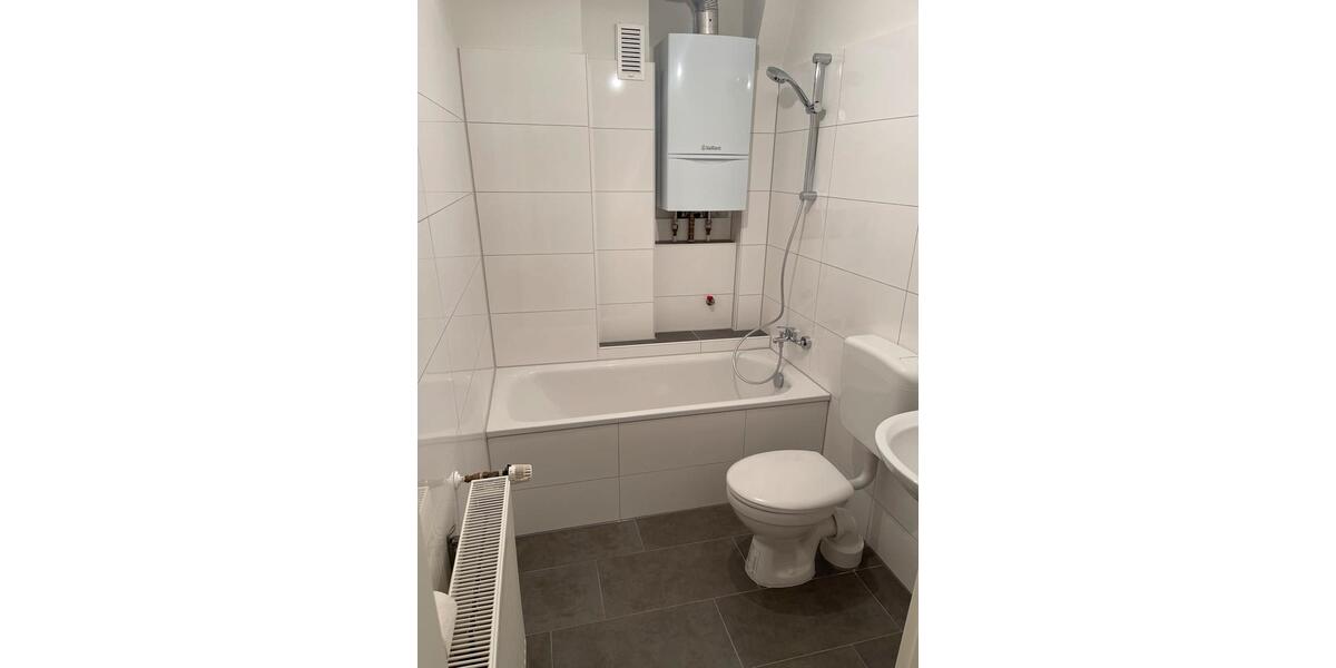 Dachgeschoßwohnung Wuppertal Gemarkung Elberfeld - 3 Zimmer, 76 m&sup2;, 880&euro; | Angebot:25394222