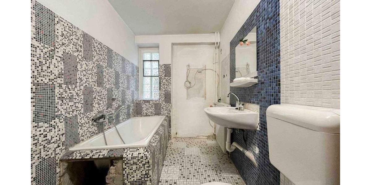 Einfamilienhaus Solingen Gräfrath - 6 Zimmer, 160.000&euro; | Angebot:25654464