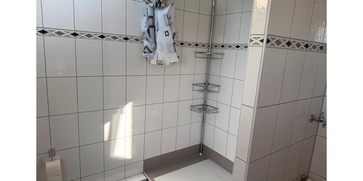 Dachgeschoßwohnung Remscheid Reinshagen - 1 Zimmer, 68 m&sup2;, 590&euro; | Angebot:26491225