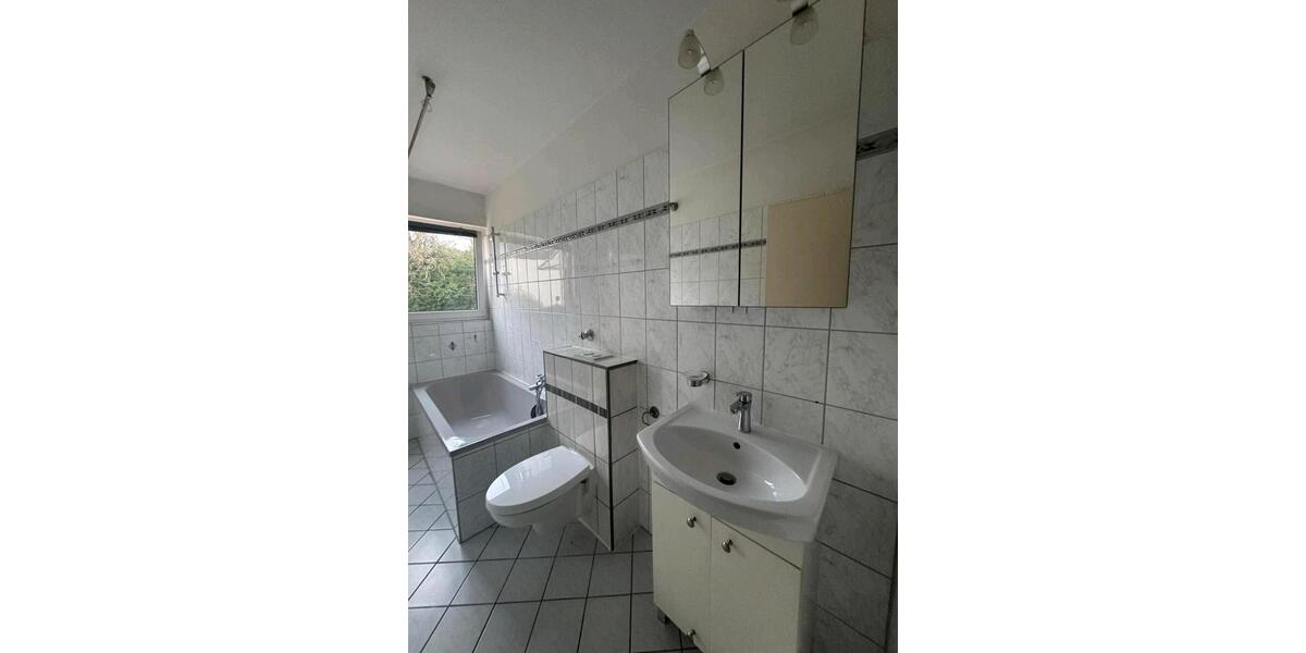 Erdgeschoßwohnung Velbert Velbert-Mitte - 2.5 Zimmer, 57 m&sup2;, 114.000&euro; | Angebot:25257355