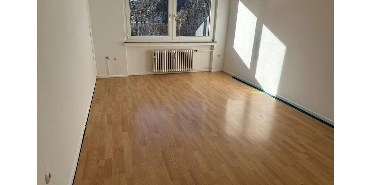 Etagenwohnung Essen Stadtkern - 2 Zimmer, 49 m&sup2;, 410&euro; | Angebot:26638424