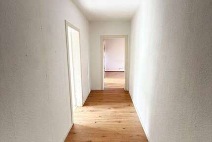 Wohnung Solingen Mitte - 4 Zimmer, 93 m&sup2;, 799&euro; | Angebot:26098194