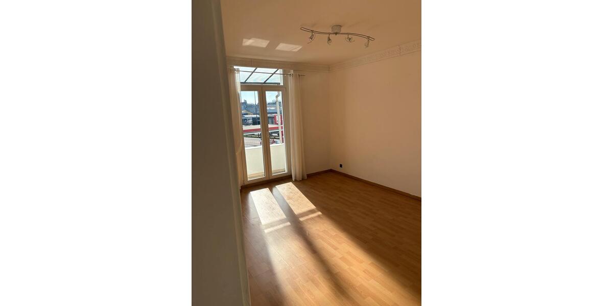Etagenwohnung Remscheid Lüttringhausen - 3 Zimmer, 87 m&sup2;, 550&euro; | Angebot:25944928
